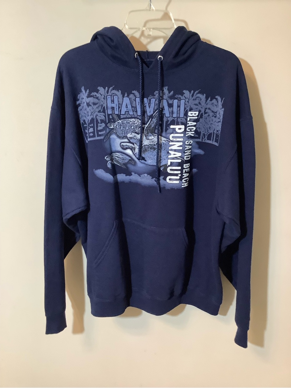 Fruit of the Loom Navy Hawaii Punaluʻu Graphic Crewneck